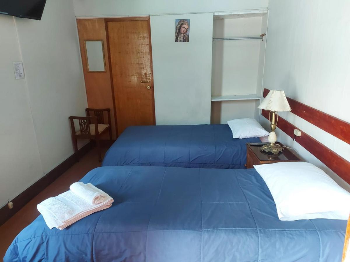 Hostal Lluvia De Oro Arequipa Esterno foto