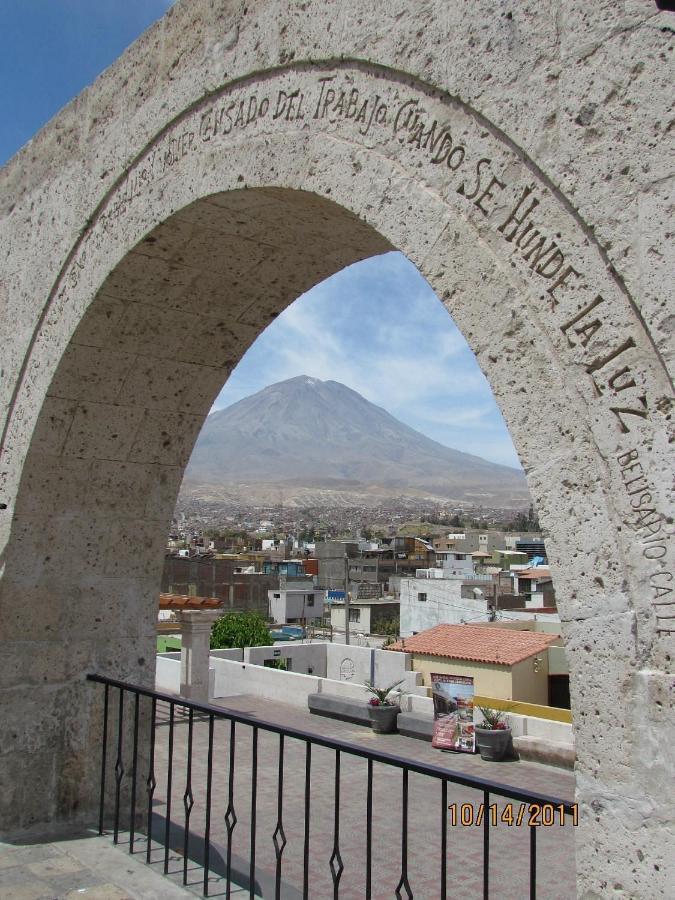 Hostal Lluvia De Oro Arequipa Esterno foto