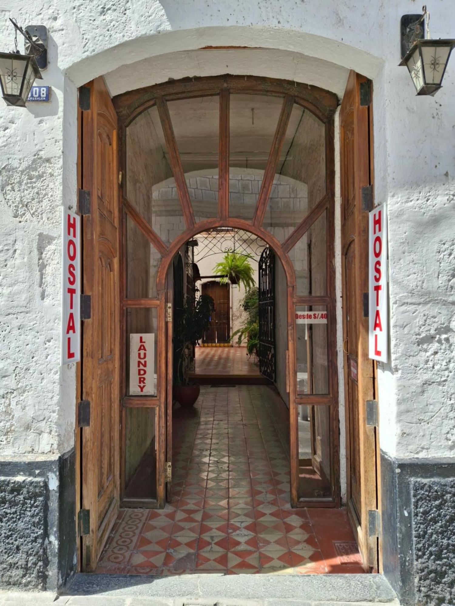 Hostal Lluvia De Oro Arequipa Esterno foto
