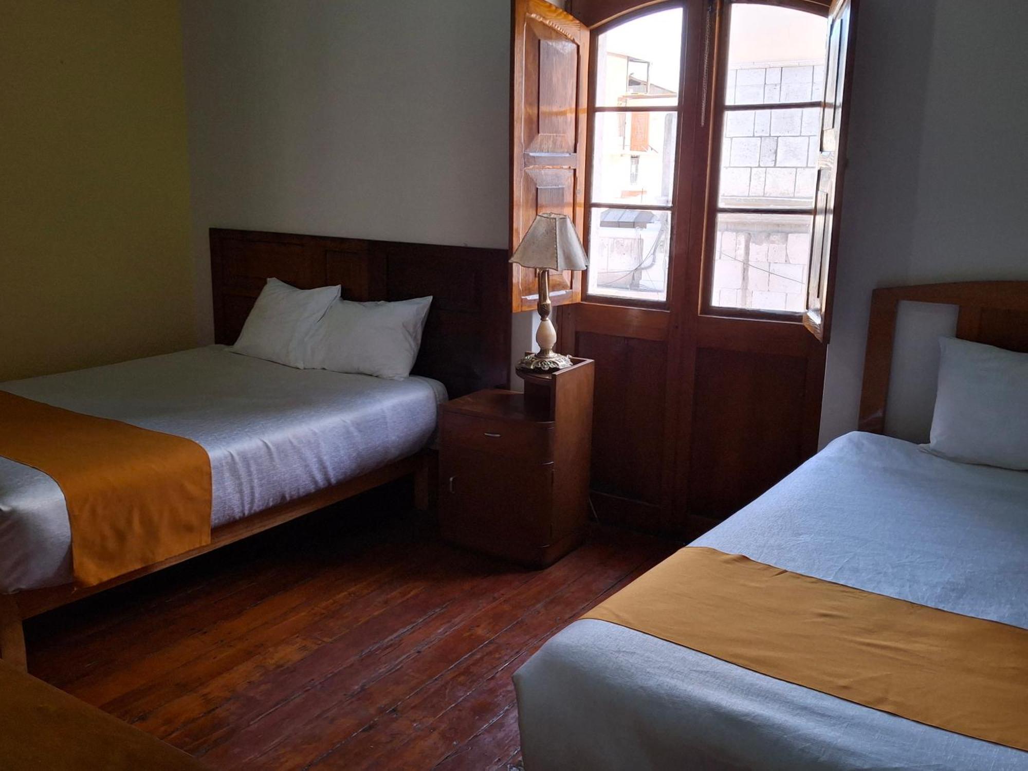 Hostal Lluvia De Oro Arequipa Esterno foto