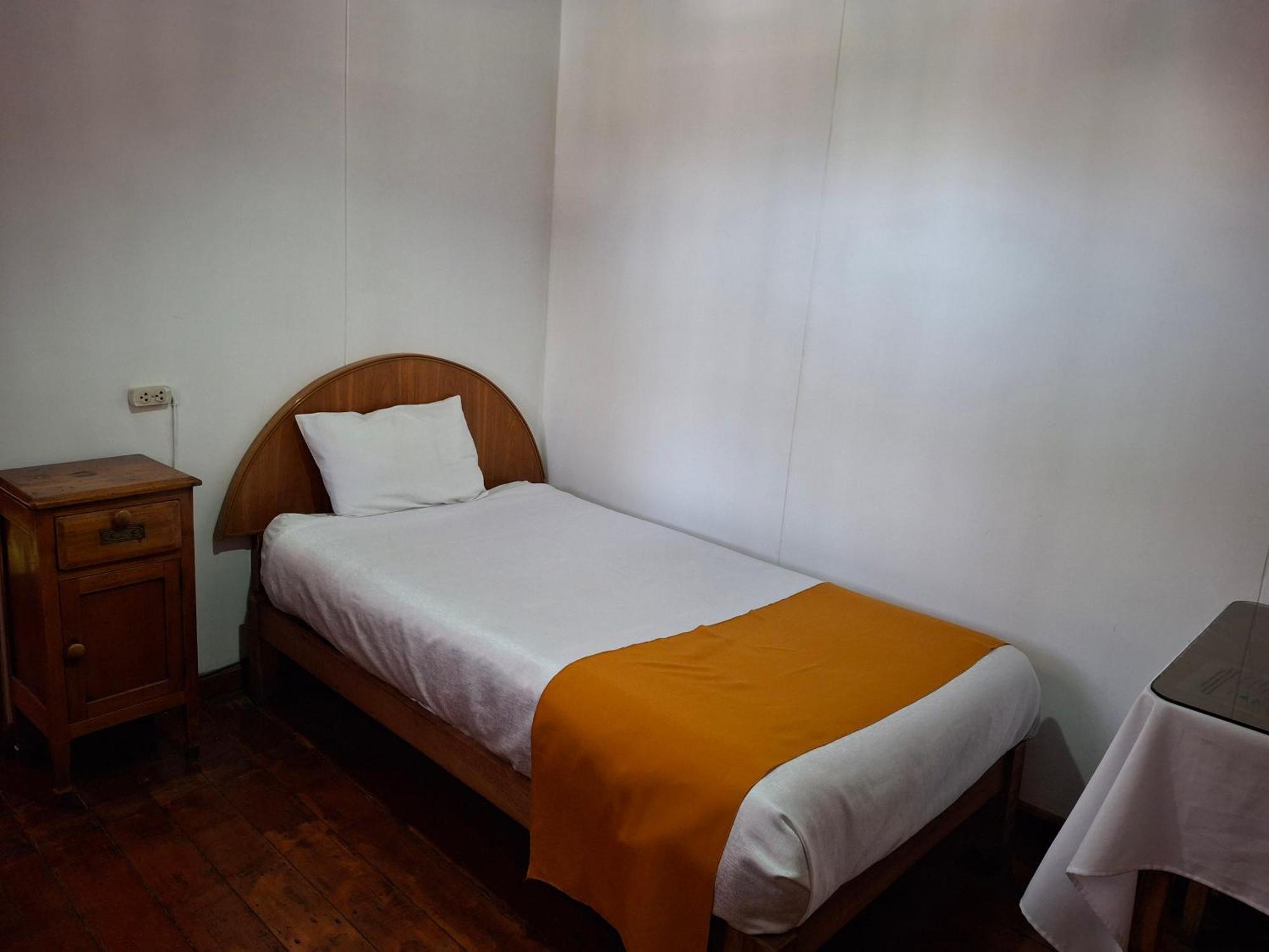 Hostal Lluvia De Oro Arequipa Esterno foto