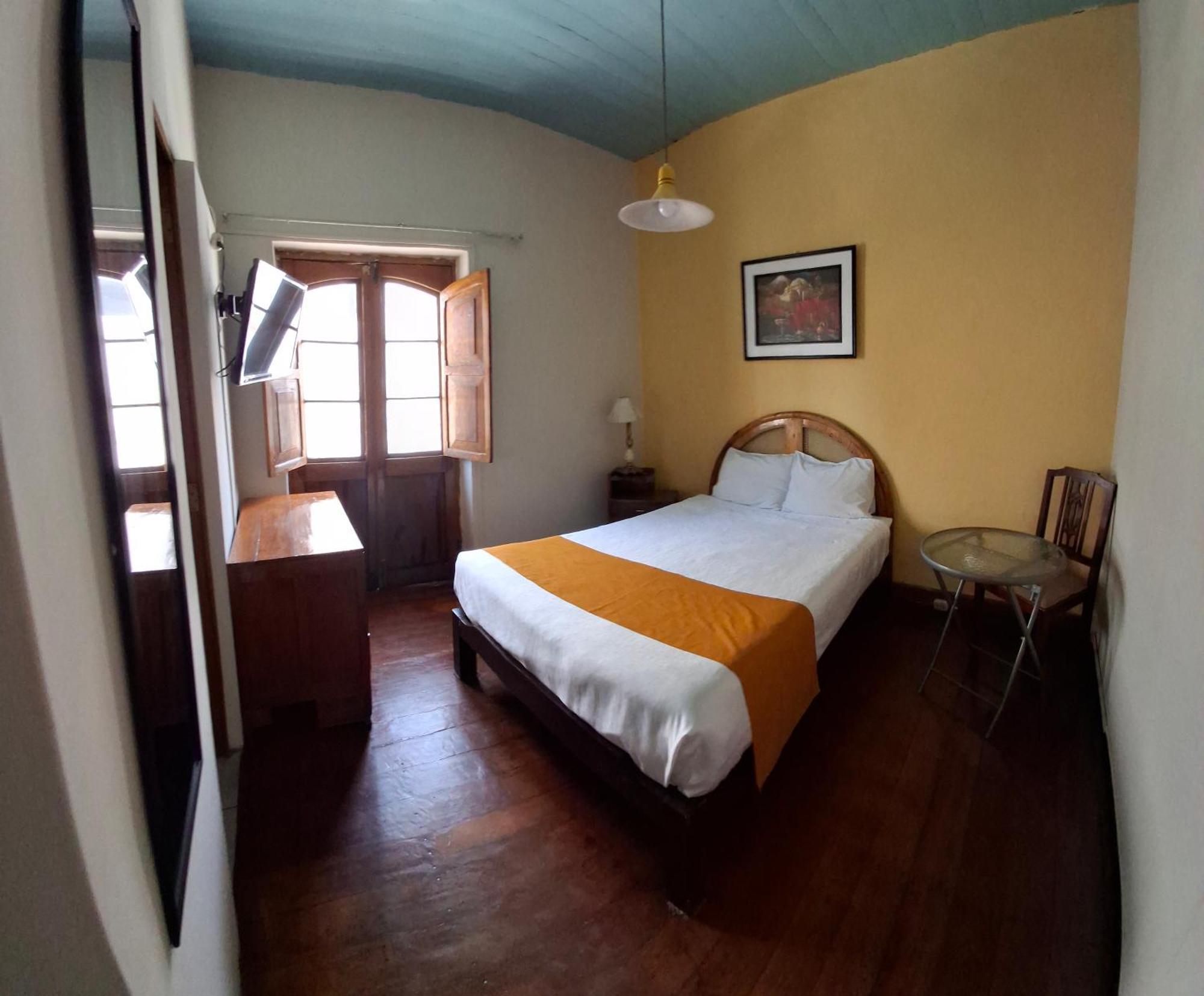 Hostal Lluvia De Oro Arequipa Esterno foto